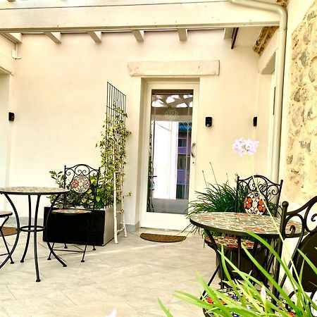 Dimora Di Charme Peschiera Del Garda Apartment Екстериор снимка