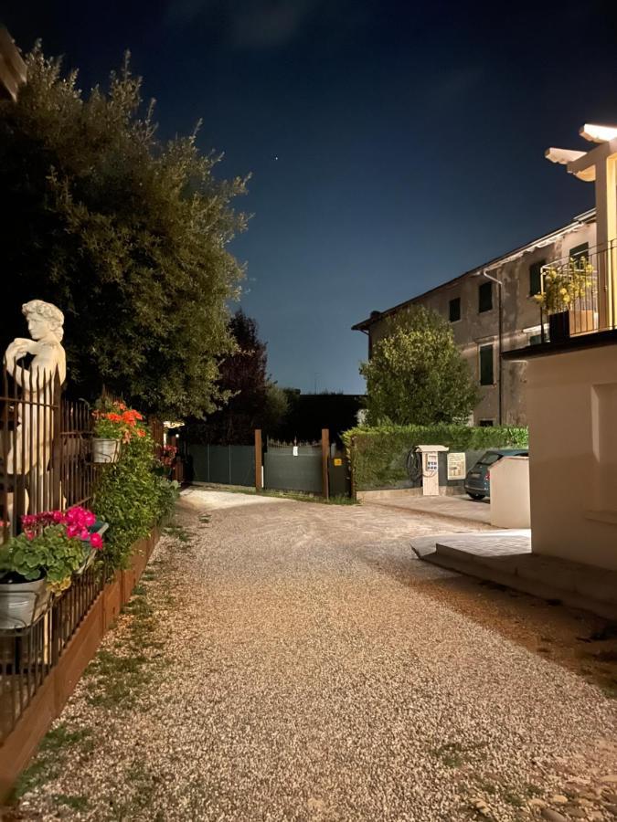 Dimora Di Charme Peschiera Del Garda Apartment Екстериор снимка